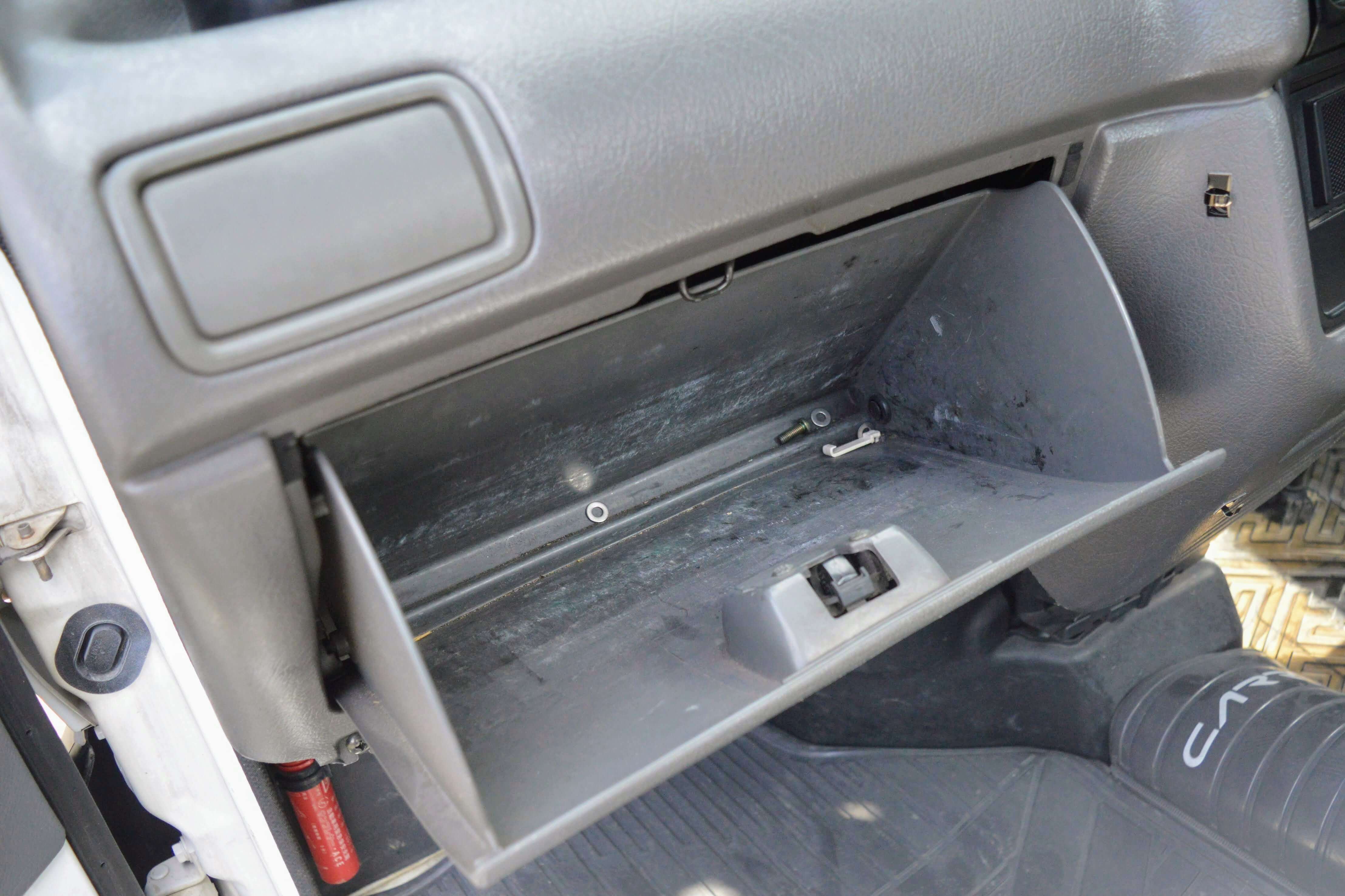 1997 Suzuki Carry 4WD AC - Image 55
