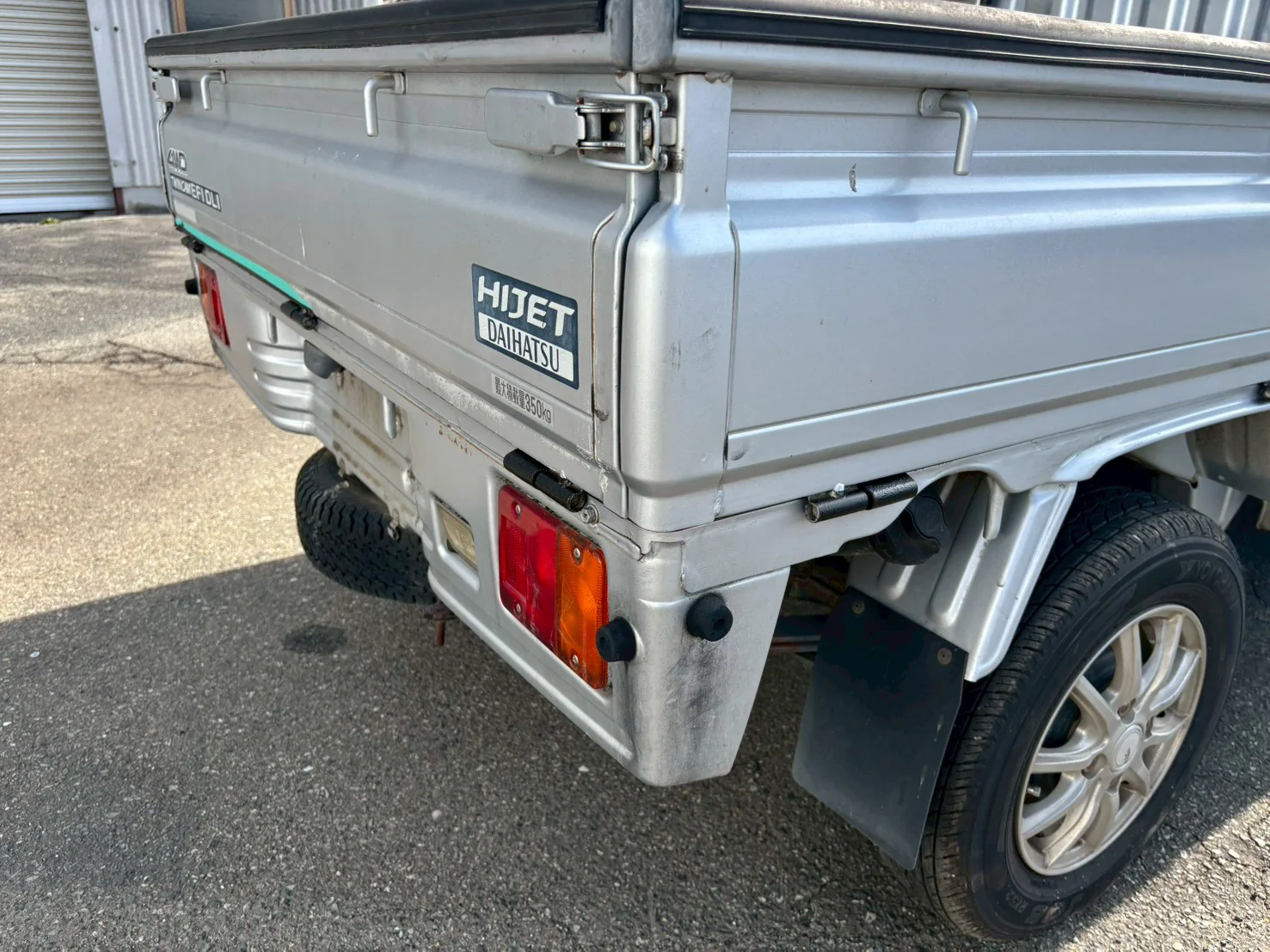 1999 Daihatsu Hijet 4WD - Image 8