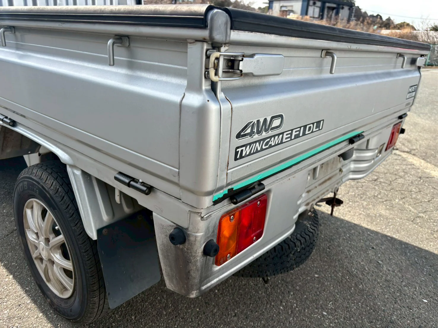 1999 Daihatsu Hijet 4WD - Image 9