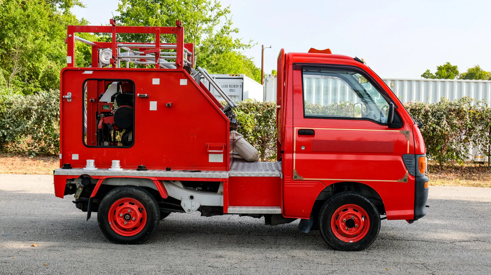 1999 Daihatsu Hijet Firetruck 4WD - Image 7