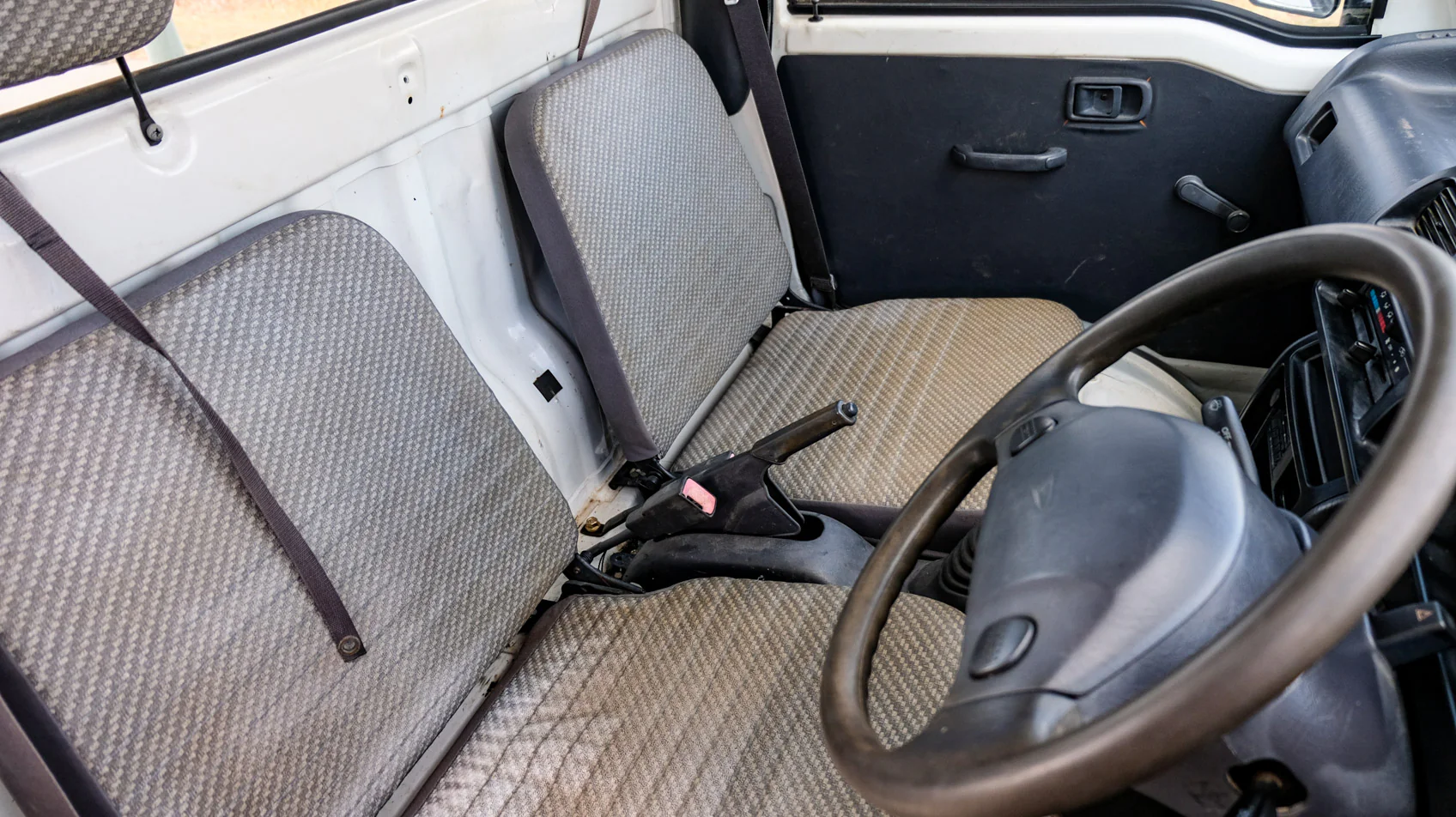 1999 Daihatsu Hijet Truck - Image 10