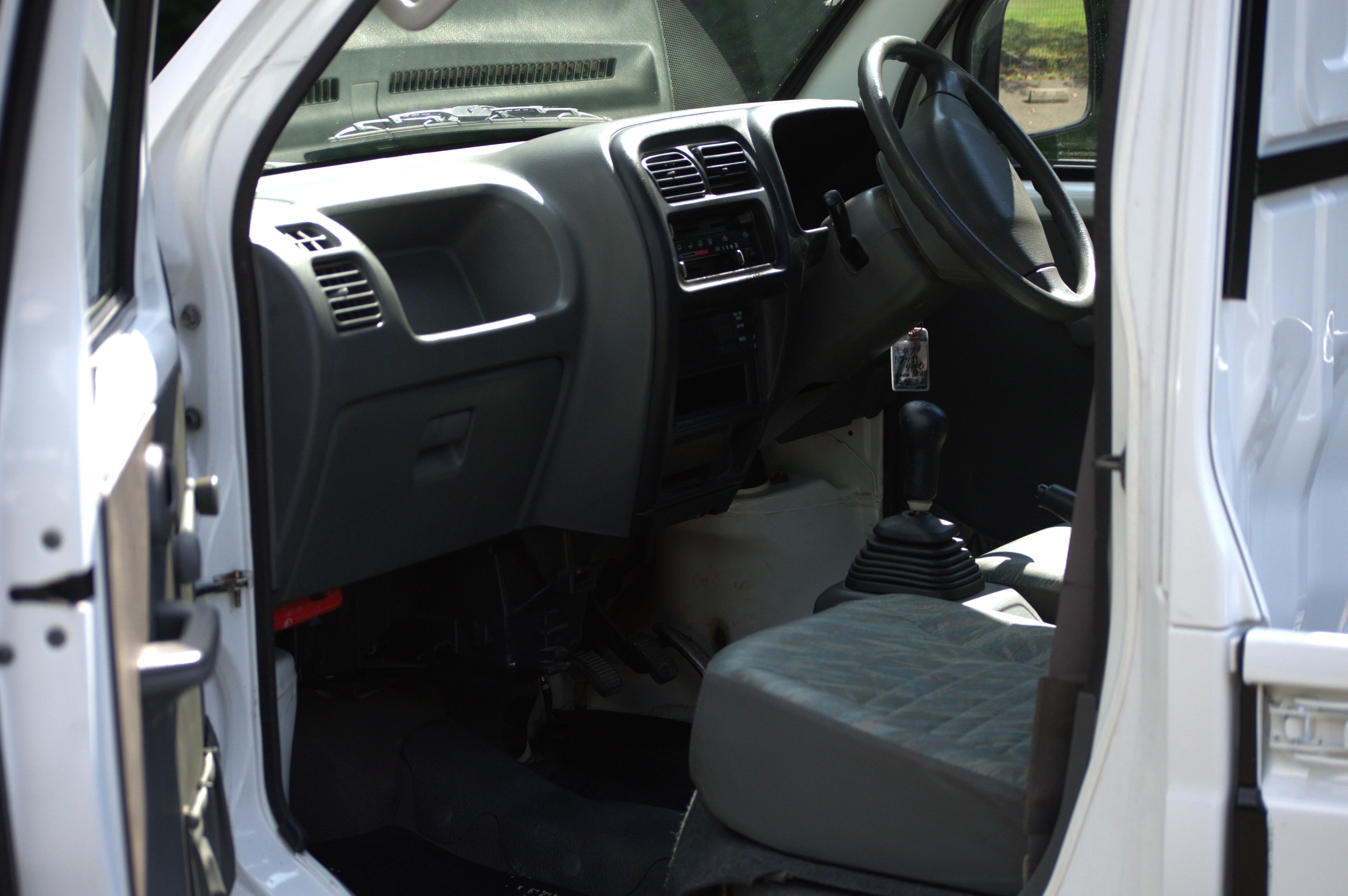 2000 Suzuki Carry KU 4WD - Image 15