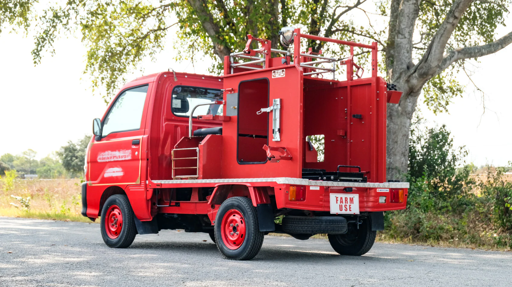 2000 Daihatsu Hijet Firetruck 4WD - Image 4