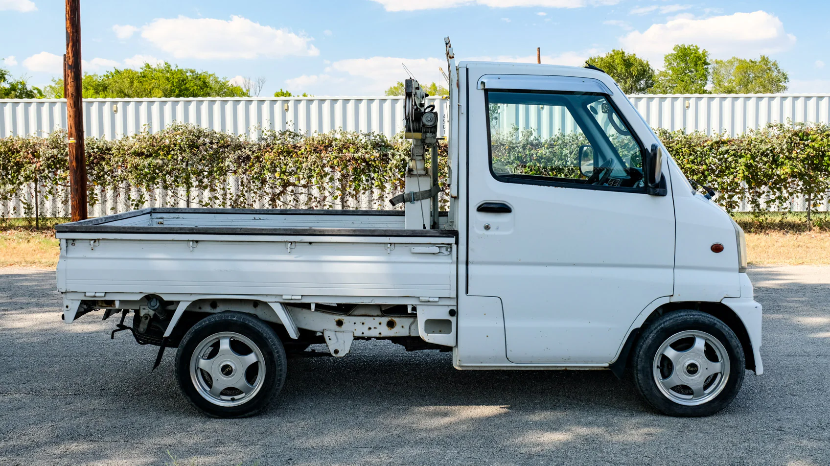2000 Mitsubishi Minicab 4WD - Image 5