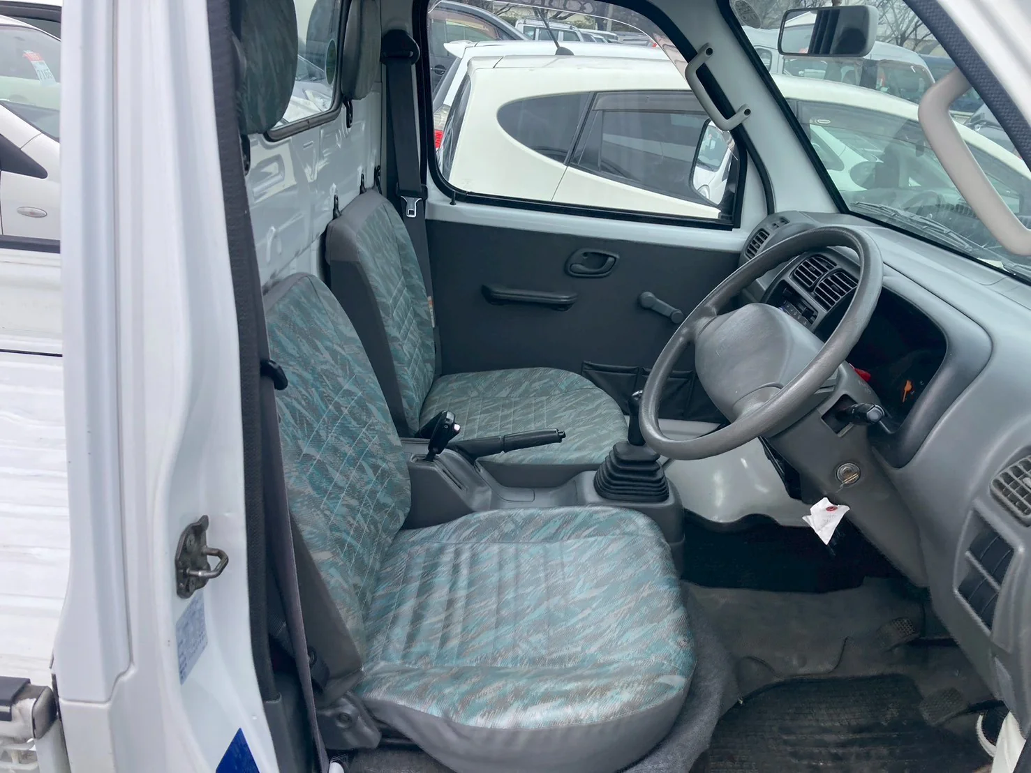 2001 Suzuki Carry 4WD - Image 16